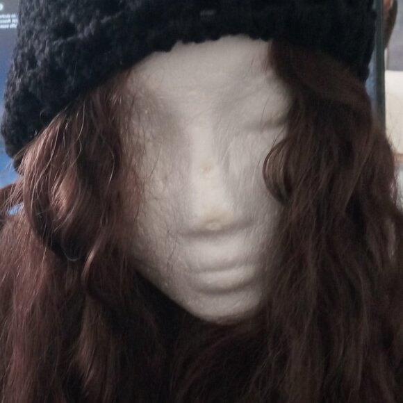 BEENIE with NECK SCARF - Picture 1 of 3